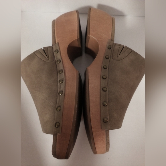 Pierre Dumas Clogs/ Size 8.5 / NWT - Picture 1 of 7